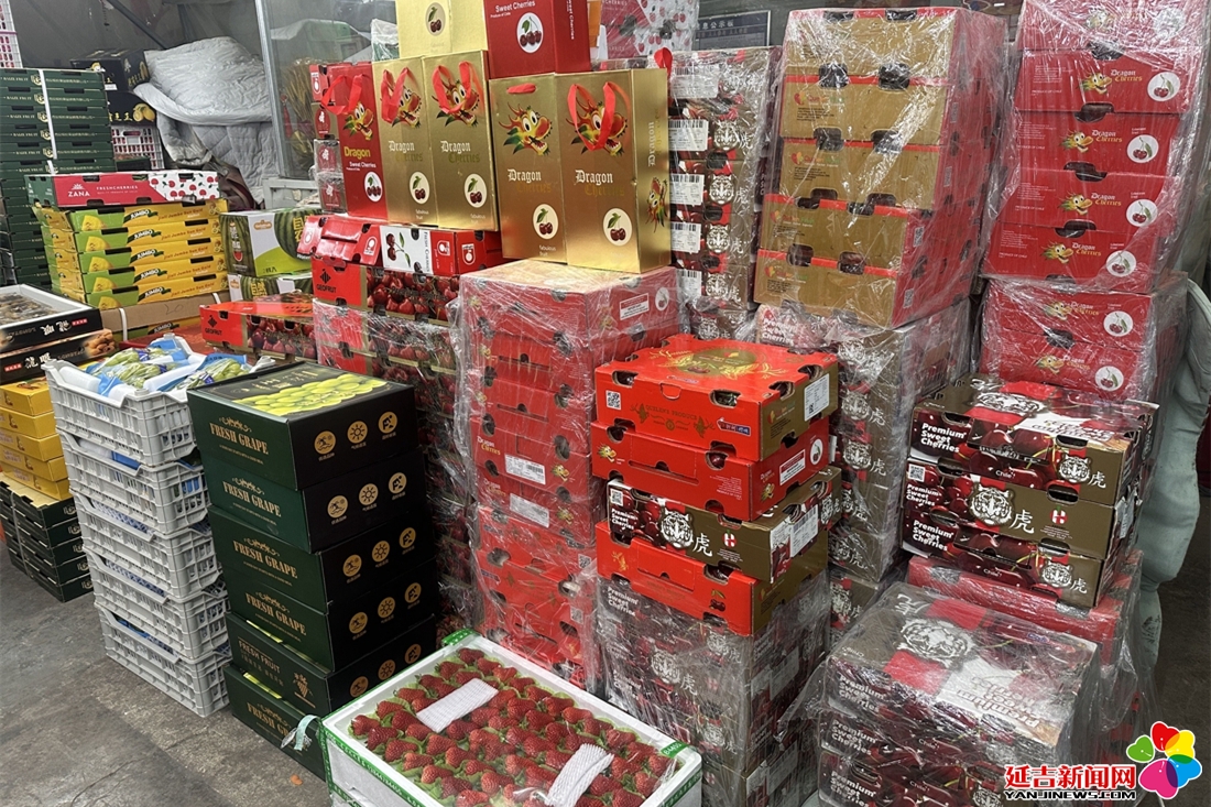kaiyun网站春节临近 水果市场供应足销售旺