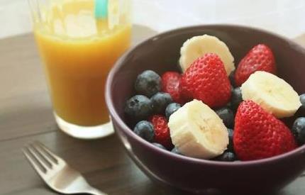 医生提醒：胃不好的人老吃3种水果还会加重病情要注意(图2)