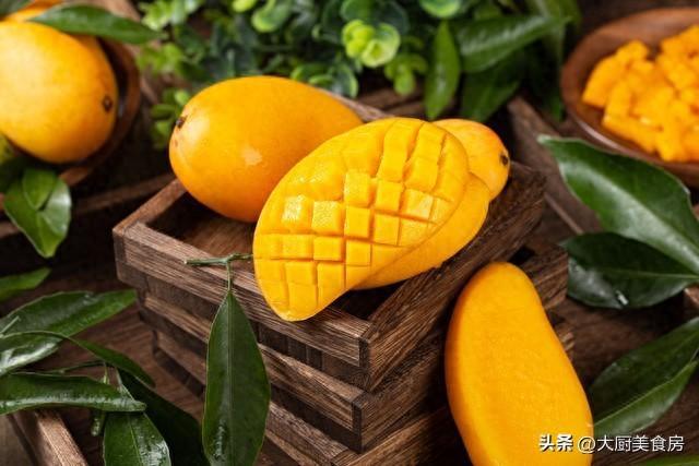 4月了少吃苹果和芒果多吃4种应季水果过段时间就少了