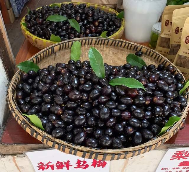 五一假期将近旅游景点小心这些天价“假水果”陷阱！(图4)