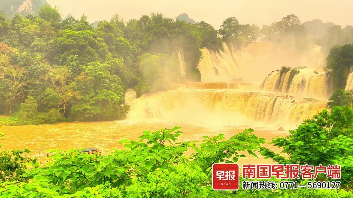 德天瀑布迎来季节性限量黄金景观网友：“砂糖橘瀑布”