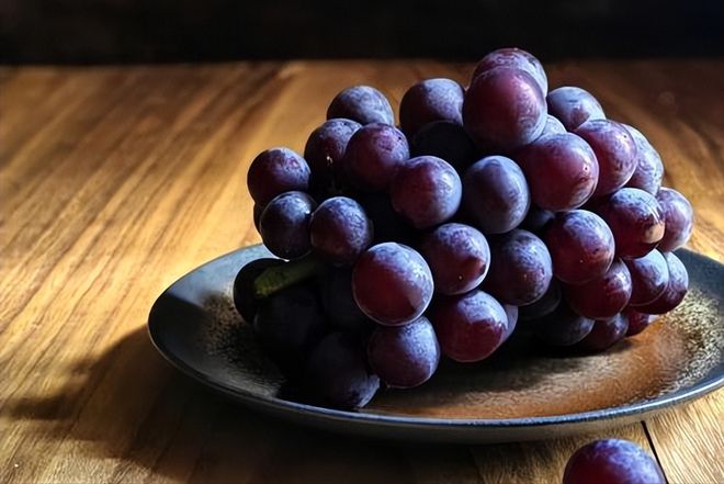 kaiyun开云官网8岁女童炫网红水果中毒！医生：这些水果吃不对身体会越来越差(图3)