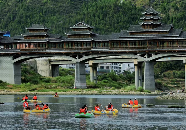 旅居凯开云kaiyun官方网站里 享受生活(图5)