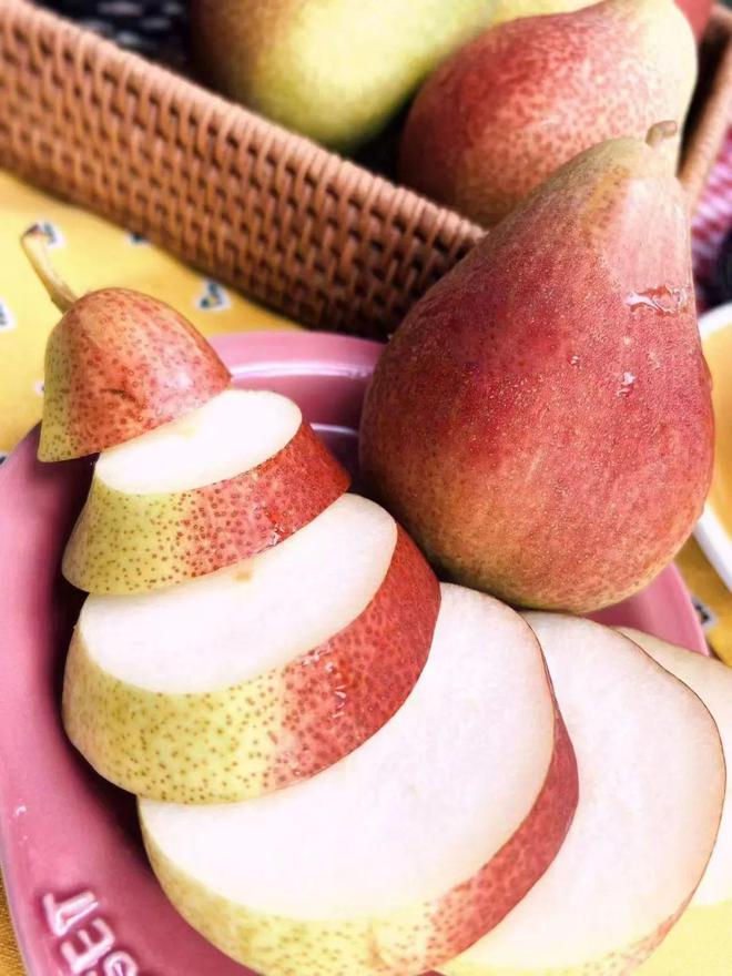 南非彩啤梨品鉴会在上海举行清甜亮相夏日开云kaiyun官网市场(图2)