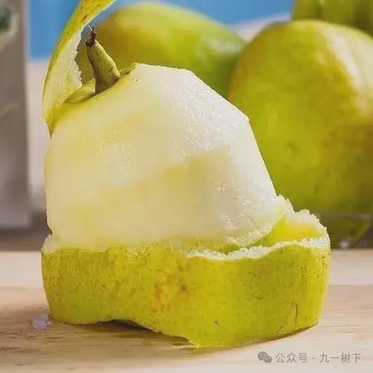 秋季水果缤纷kaiyun上市秋月梨、软籽石榴、库尔勒香梨成熟啦！(图5)