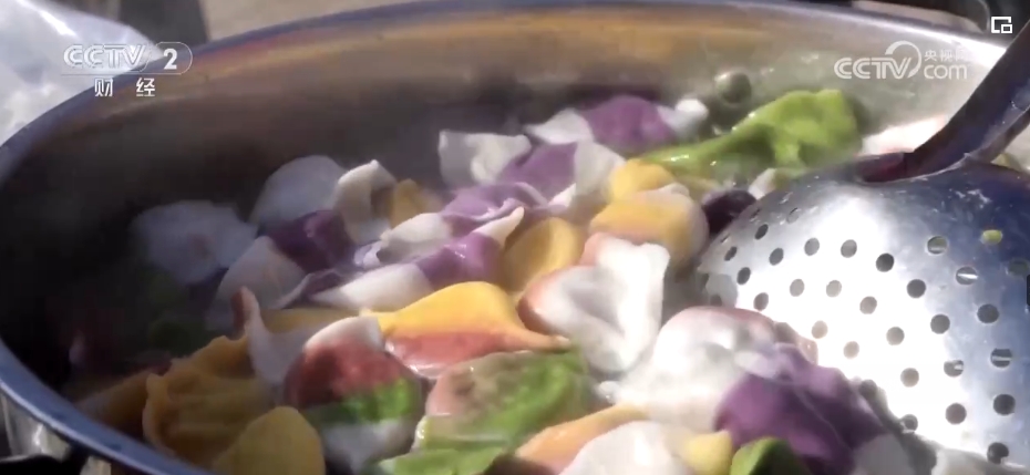 kaiyun中国官方网站“果盘子”“菜篮子”抢“鲜”供应市场 确保百姓欢欢喜喜过大年(图10)