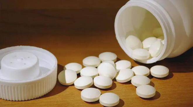 身上为什么总是青一块、紫一块的？医生直言：多半和8个原因有关(图6)